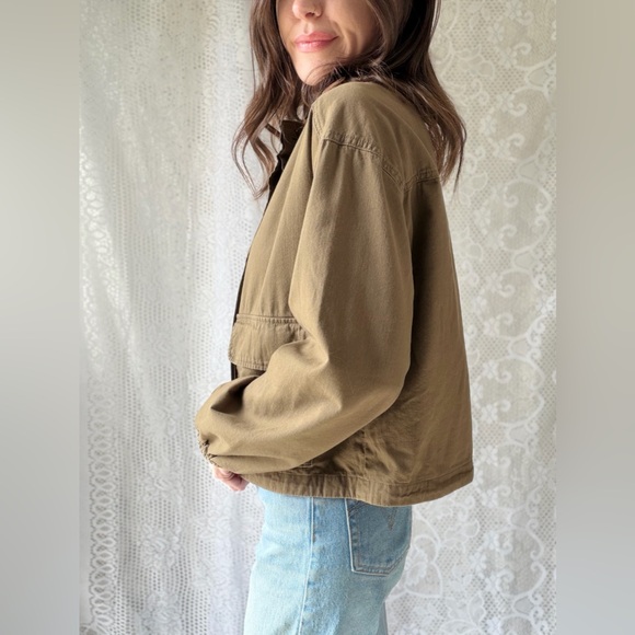 Olive Old Navy Utility Cropped Jacket Minimalist Military Style - Picture 7 of 12